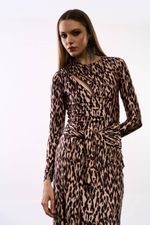 VESTIDO OVER MIDI COM AMARRAÇÃO 