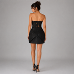 VESTIDO CURTO PLACAS APLICACOES FLORES - PRETO