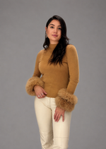BLUSA LÃ PUNHOS - CAMEL