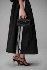 BOLSA MINI COM FIVELA FRONTAL - PRETO