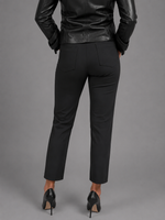 CALÇA RETA MALHA COURO PRIVATE - PRETO