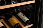 Adega De Vinhos Elanto Professionale 60cm Triple Zone 160 Garrafas