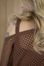 Blusa Trama em Tricot Vazado Marrom 