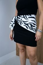 Shorts Saia Stella Preto 