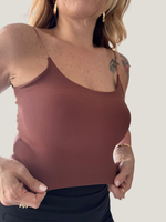 Regata Cropped Iza Marrom
