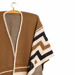 Poncho Peruano Tradicional de Lã com Tassel