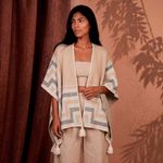 Poncho Peruano Tradicional de Lã com Tassel
