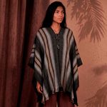 Poncho Peruano Tradicional de Lã