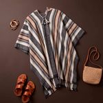 Poncho Peruano Tradicional de Lã com Capuz