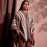 Poncho Peruano Tradicional de Lã com Capuz