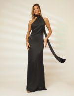 Vestido Longo Preto em Cetim Milena
