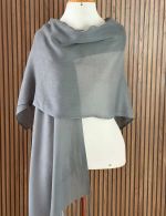 Pashmina Cinza com Franjas