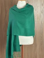 Pashmina Verde Esmeralda com Franjas