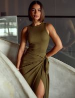 Vestido Midi Body Envelope Verde Militar Luana