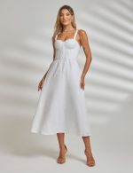 Vestido Midi Branco em Laise Nicole