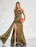 Vestido Longo Verde Oliva em Cetim Junia