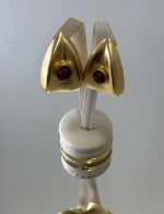 Brinco Dourado com Detalhe Marrom