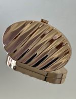 Clutch Dourada em Metal