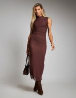 Vestido Longuete Marrom em Tule Karen