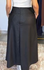 Saia Feminina Super Midi de Poliuretano