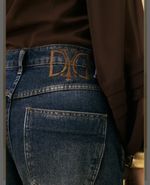 Calça Feminina Miley Com Bordado Do Cós 