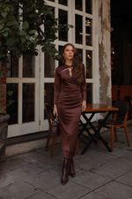 Vestido Feminino Super Midi Com Metal