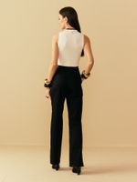 CALCA FEMININA RETA COM DETALHES 