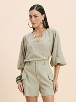 SHORT FEMININO UTILITARIO COM BOTAO CARACOL 