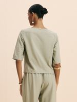BLUSA FEMININA COM PREGAS 