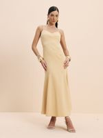 VESTIDO FEMININO SEREIA COM RECORTES 