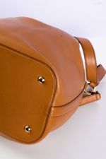 Bolsa Salvatore Ferragamo Bucket caramelo