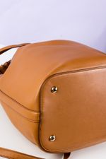 Bolsa Salvatore Ferragamo Bucket caramelo