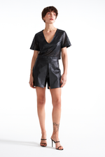 Short Saia de Couro Legítimo Lesha Preto