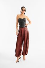 Calça de Couro Legítimo Myrien Mogno