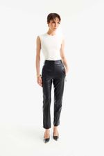 Calça de Couro Legítimo Louise Preto