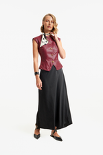 Blusa de Couro Legítimo Yoko Granada