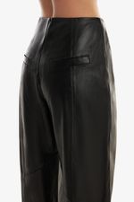 Calça de Couro Legítimo Wendy Preto