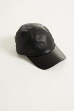 Boné de Couro Loui
