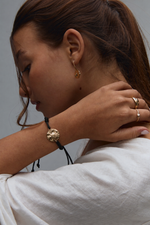 Pulseira Medalha (Fio de Seda)