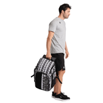Mochila Spiky III Allover Monograma 45L arena