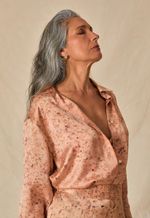 Camisa Liz Seda Impressão Botânica Araucária