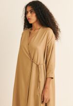 Vestido Amplo Transpassado TENCEL™  Micro Modal Maitê Marrom