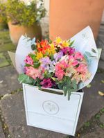 Flowers Bag  Beleza das Astromelias
