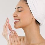 Espuma de Limpeza Revitalizante Peles Mistas - 150ml