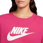 Camiseta Feminina Nike Sportswear Essential Rosa