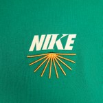  Camiseta Nike Sportswear Masculina verde