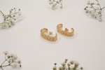 Brinco Ear Hook Elegância folheado em ouro 18K