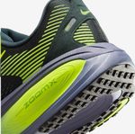 TENIS NIKE VOMERO 18