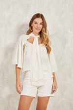 BLUSA COM SOBREPOSICAO