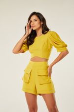 BLUSA COM ABERTURA COSTAS